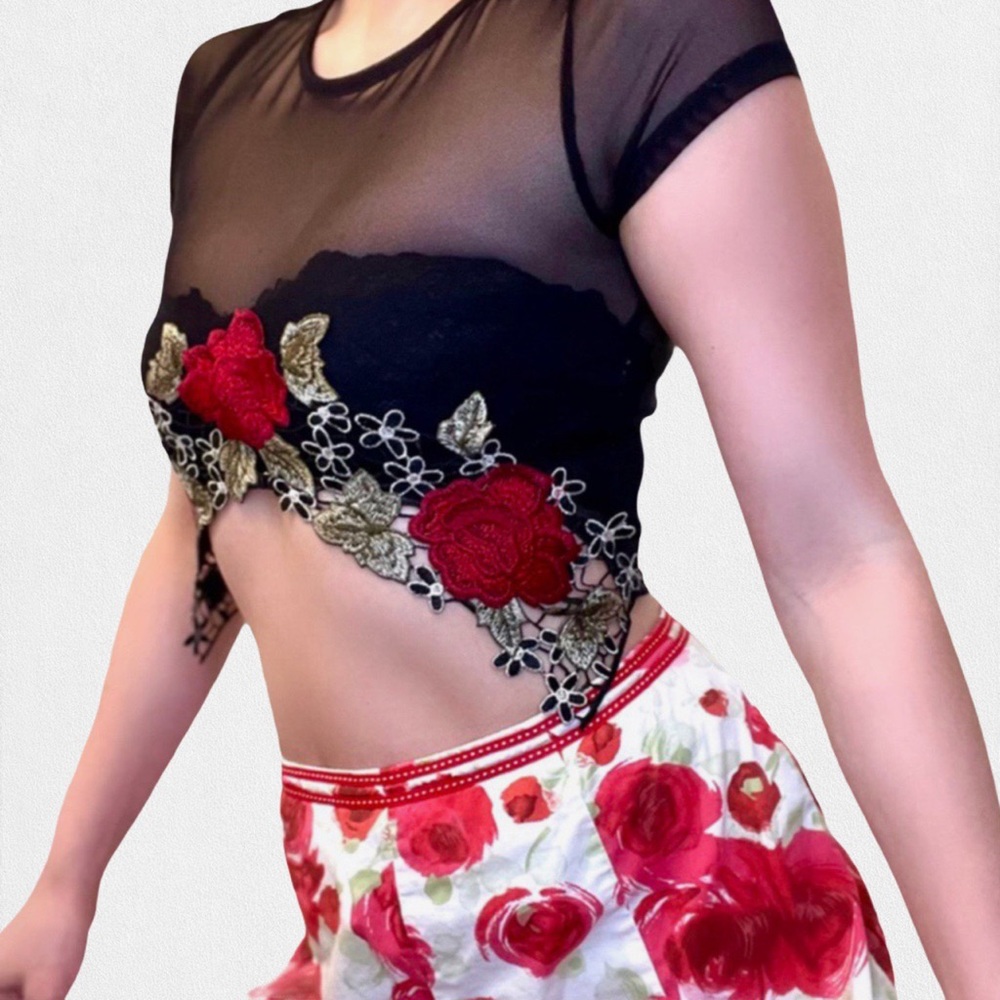 Rose mesh asymmetrical top